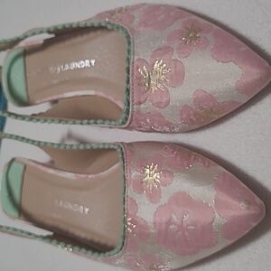 Laundry By Shelli Segal Pink Floral Pointed Toe Slingbacks with Gold Accents